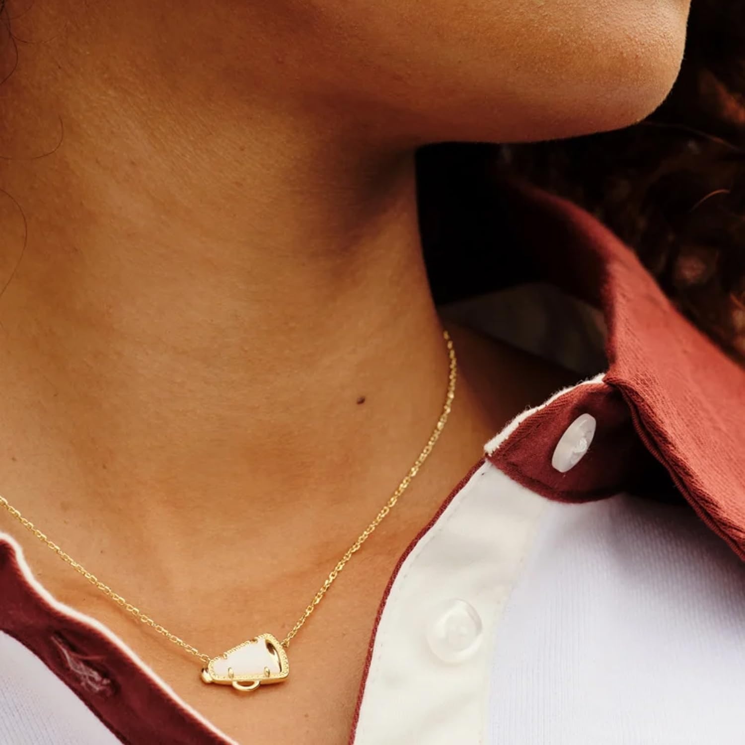image:imageKendra Scott Cheer Short Pendant Necklace Fashion Jewelry for WomenGOLD WHITE MOTHER OF PEARL