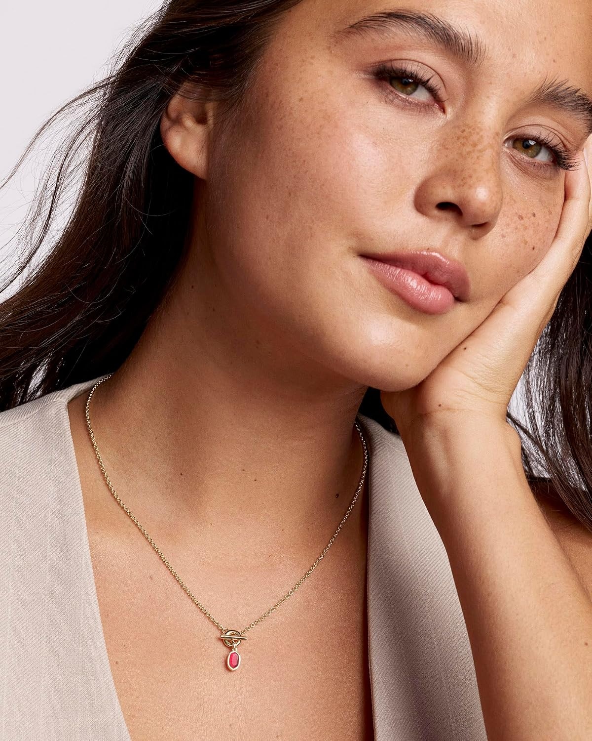 image:imageKendra Scott Mini Elisa Toggle Short Pendant Necklace Fashion Jewelry for WomenGOLD CARMINE RED ILLUSION